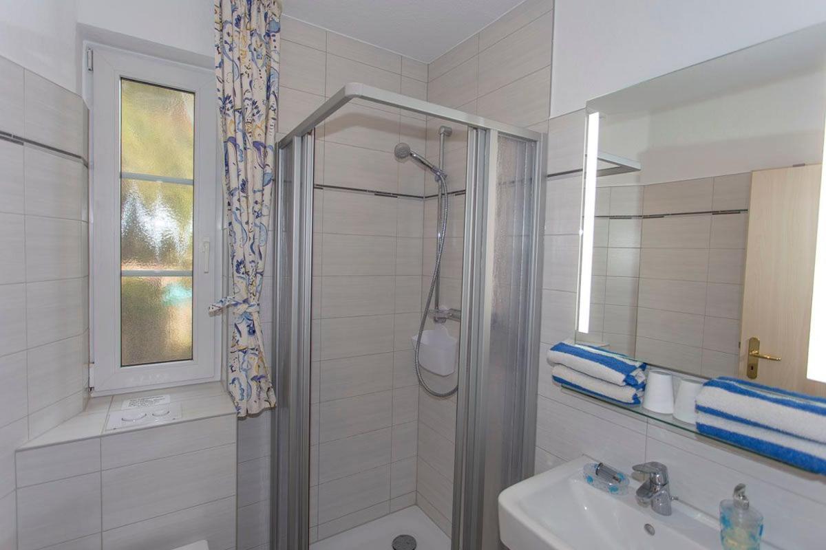 Appartement Haus Dornroeschen 45107 à Goehren  Extérieur photo