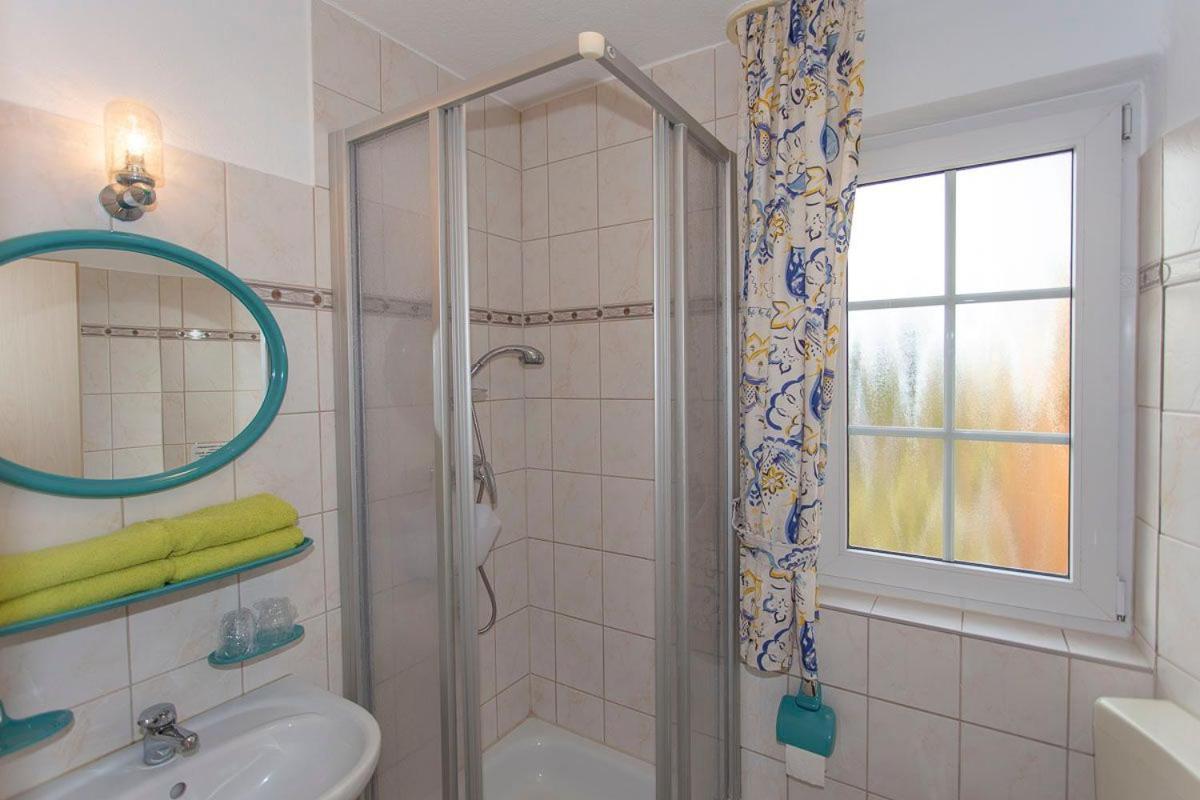 Appartement Haus Dornroeschen 45107 à Goehren  Extérieur photo